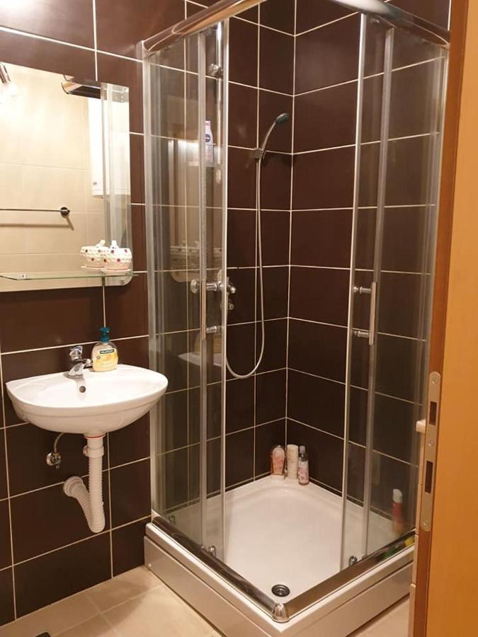 Stan Na Dan Loznica Apartment Ngoại thất bức ảnh